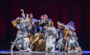 Danza: Micha van Hoecke e Emio Greco protagonisti a Cagliari del Find 2017 Danza: Micha van Hoecke e Emio Greco protagonisti a Cagliari del Find 2017